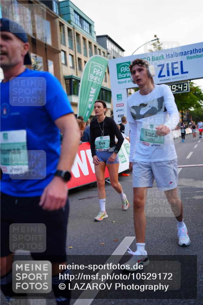 20.09.2026 - PSD Bank Halbmarathon LAZAROV Photography http://msf.ph/oto/10529172 20.09.2026 12:09:43 Ziel 1031, 1167, 2025, 2198, 2526, 3137, 3339, 3816, 4030 meine-sportfotos.de