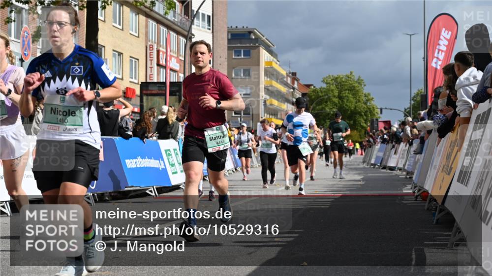 20.09.2026 - PSD Bank Halbmarathon J. Mangold http://msf.ph/oto/10529316 20.09.2026 12:13:37 Ziel 1038, 1049, 1380, 1387, 1463, 1490, 1524, 2091, 2162, 2604, 2856, 3030, 3792, 4283, 4444 meine-sportfotos.de