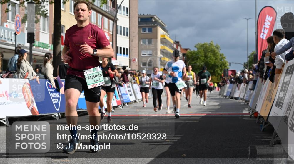 20.09.2026 - PSD Bank Halbmarathon J. Mangold http://msf.ph/oto/10529328 20.09.2026 12:13:38 Ziel 1038, 1049, 1339, 1380, 1387, 1463, 1490, 1524, 2091, 2162, 2604, 2856, 3030, 3792, 4283, 4444 meine-sportfotos.de