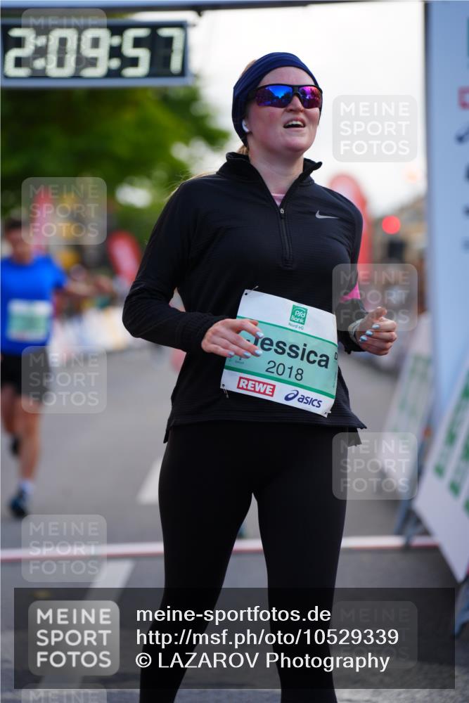 20.09.2026 - PSD Bank Halbmarathon LAZAROV Photography http://msf.ph/oto/10529339 20.09.2026 12:09:57 Ziel 1772, 2018, 2434, 2599, 4185, 4196, 4703, 4715 meine-sportfotos.de