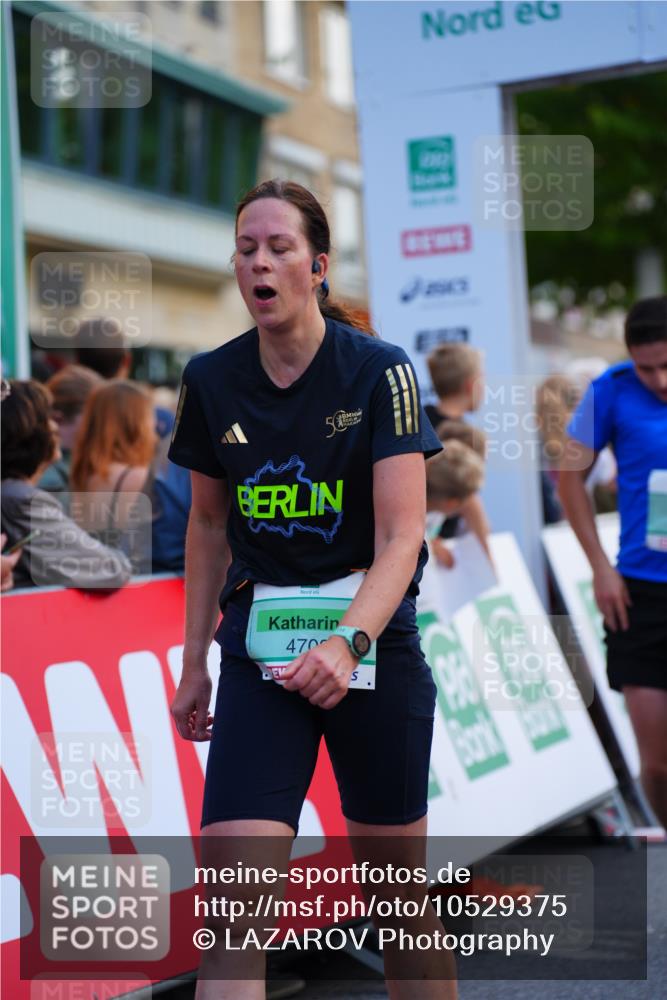 20.09.2026 - PSD Bank Halbmarathon LAZAROV Photography http://msf.ph/oto/10529375 20.09.2026 12:09:58 Ziel 1772, 2018, 2434, 2599, 4196, 4703, 4715 meine-sportfotos.de