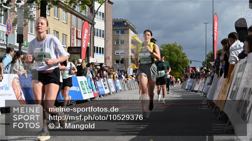 20.09.2026 - PSD Bank Halbmarathon J. Mangold http://msf.ph/oto/10529376 20.09.2026 12:13:41 Ziel 1049, 1109, 1339, 1380, 1387, 1397, 1463, 1490, 1524, 2091, 2162, 2604, 2856, 3030, 3792, 4283, 4444 meine-sportfotos.de