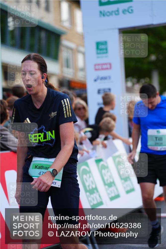 20.09.2026 - PSD Bank Halbmarathon LAZAROV Photography http://msf.ph/oto/10529386 20.09.2026 12:09:58 Ziel 1772, 2018, 2434, 2599, 4196, 4703, 4715 meine-sportfotos.de
