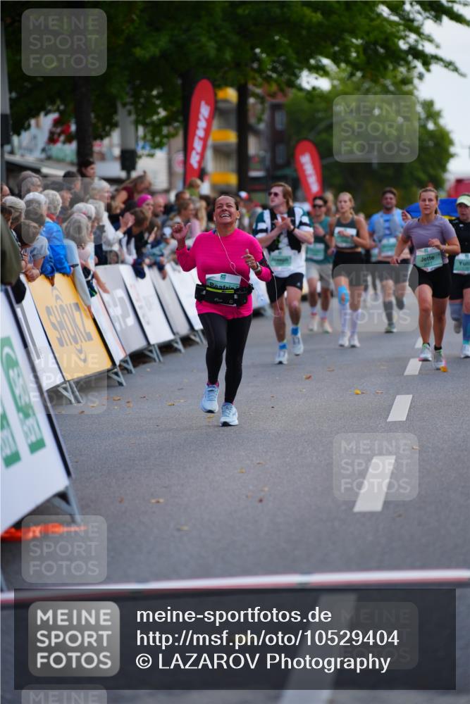 20.09.2026 - PSD Bank Halbmarathon LAZAROV Photography http://msf.ph/oto/10529404 20.09.2026 12:10:02 Ziel 1180, 2018, 2434, 2497, 2599, 2667, 4703 meine-sportfotos.de
