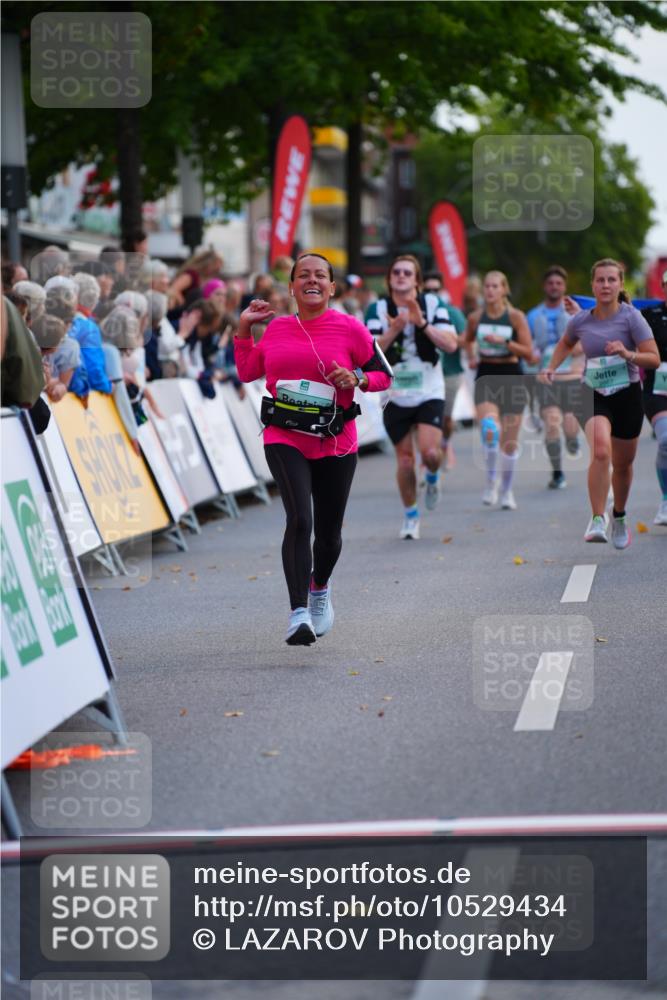 20.09.2026 - PSD Bank Halbmarathon LAZAROV Photography http://msf.ph/oto/10529434 20.09.2026 12:10:03 Ziel 1180, 2018, 2434, 2497, 2599, 2667, 4397, 4703 meine-sportfotos.de