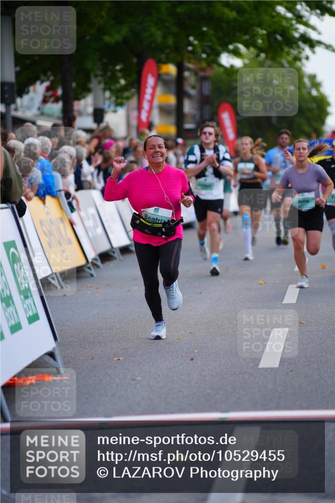 20.09.2026 - PSD Bank Halbmarathon LAZAROV Photography http://msf.ph/oto/10529455 20.09.2026 12:10:03 Ziel 1180, 2018, 2434, 2497, 2599, 2667, 4397, 4703 meine-sportfotos.de