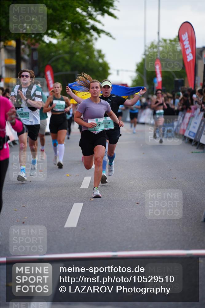 20.09.2026 - PSD Bank Halbmarathon LAZAROV Photography http://msf.ph/oto/10529510 20.09.2026 12:10:04 Ziel 1180, 1942, 2278, 2434, 2497, 2599, 2667, 4397, 4703 meine-sportfotos.de