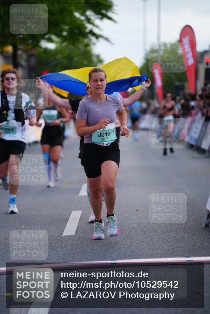 20.09.2026 - PSD Bank Halbmarathon LAZAROV Photography http://msf.ph/oto/10529542 20.09.2026 12:10:05 Ziel 1180, 1942, 2278, 2434, 2497, 2599, 2667, 3338, 4397 meine-sportfotos.de