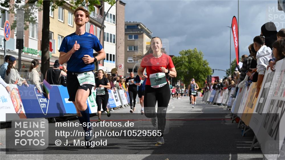 20.09.2026 - PSD Bank Halbmarathon J. Mangold http://msf.ph/oto/10529565 20.09.2026 12:13:56 Ziel 1373, 1588, 1935, 2341, 2609, 3471, 3509, 3572, 4207, 4438 meine-sportfotos.de
