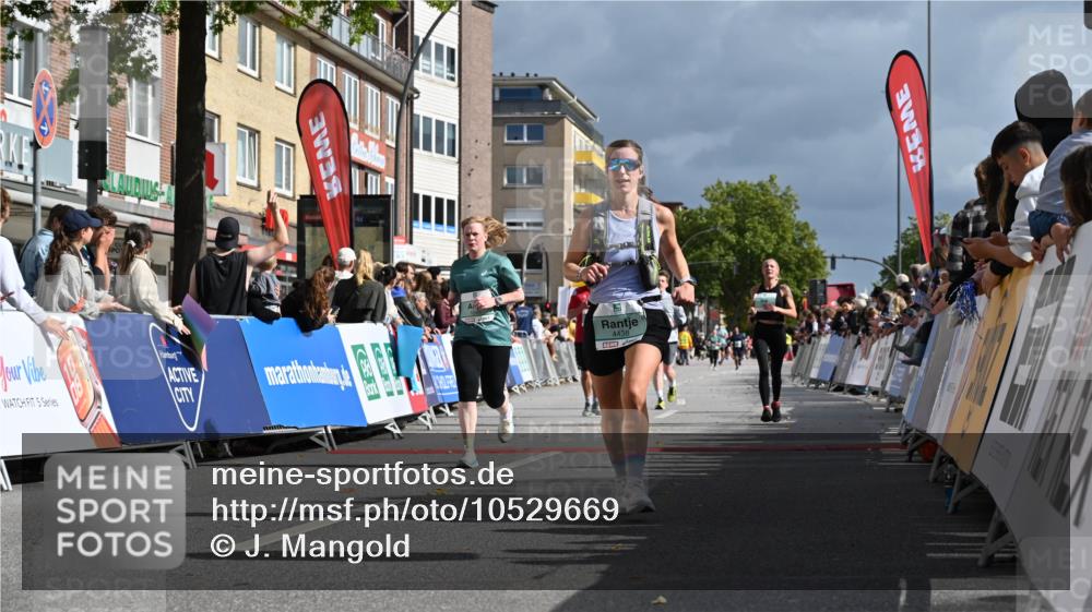 20.09.2026 - PSD Bank Halbmarathon J. Mangold http://msf.ph/oto/10529669 20.09.2026 12:14:03 Ziel 1373, 1588, 1848, 2609, 3416, 3471, 3758, 4438 meine-sportfotos.de
