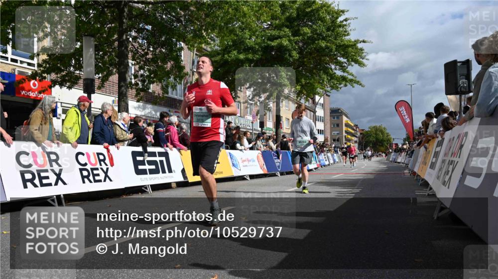 20.09.2026 - PSD Bank Halbmarathon J. Mangold http://msf.ph/oto/10529737 20.09.2026 12:14:11 Ziel 1848, 2721, 2834, 3055, 3416, 3758 meine-sportfotos.de