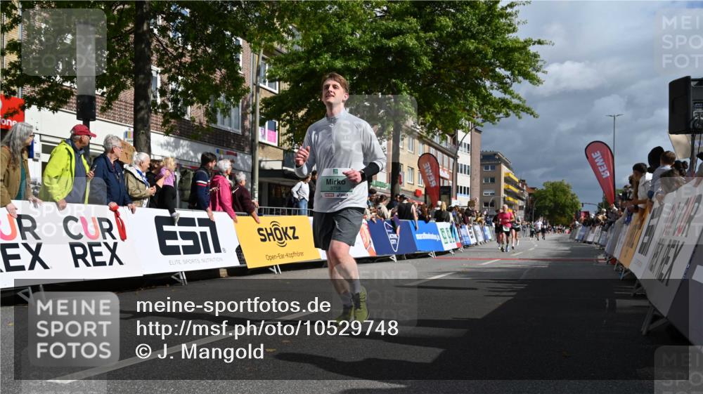 20.09.2026 - PSD Bank Halbmarathon J. Mangold http://msf.ph/oto/10529748 20.09.2026 12:14:12 Ziel 1848, 2721, 2834, 3055, 3416, 3758 meine-sportfotos.de