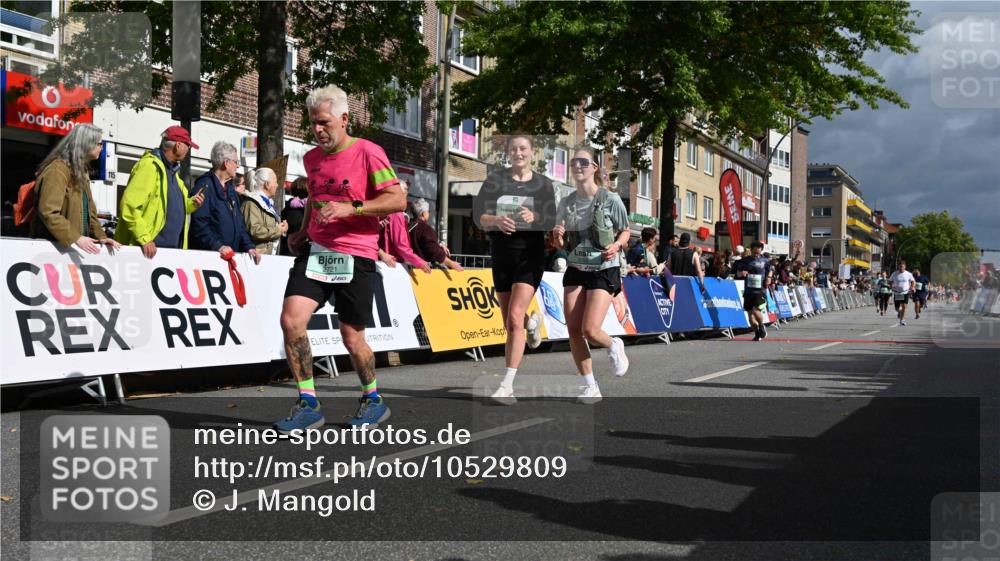 20.09.2026 - PSD Bank Halbmarathon J. Mangold http://msf.ph/oto/10529809 20.09.2026 12:14:18 Ziel 1646, 2721, 2834, 3055, 3946 meine-sportfotos.de