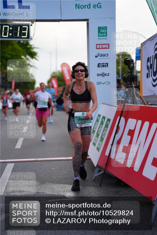 20.09.2026 - PSD Bank Halbmarathon LAZAROV Photography http://msf.ph/oto/10529824 20.09.2026 12:10:13 Ziel 1075, 1076, 1179, 1180, 1942, 2278, 2667, 2963, 3338, 4301, 4397, 4490 meine-sportfotos.de