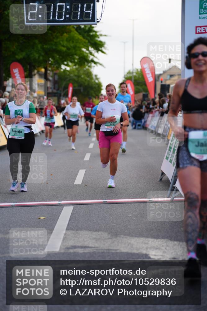 20.09.2026 - PSD Bank Halbmarathon LAZAROV Photography http://msf.ph/oto/10529836 20.09.2026 12:10:14 Ziel 1075, 1076, 1179, 1180, 1942, 2278, 2667, 2826, 2963, 3338, 4301, 4397, 4490 meine-sportfotos.de