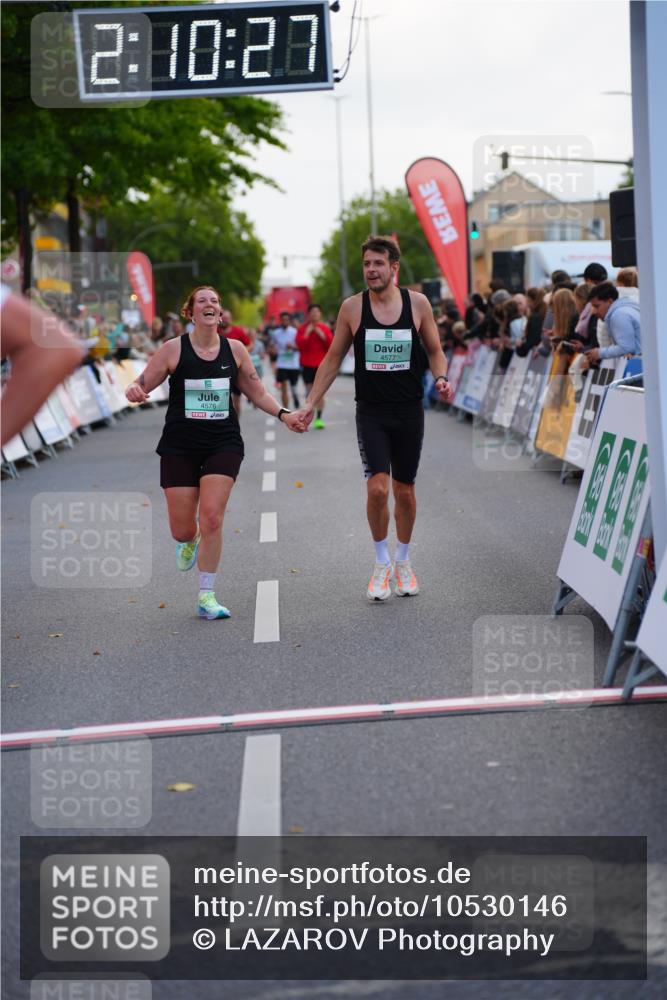 20.09.2026 - PSD Bank Halbmarathon LAZAROV Photography http://msf.ph/oto/10530146 20.09.2026 12:10:27 Ziel 1878, 2163, 3391, 3742, 3897, 4576, 4577 meine-sportfotos.de