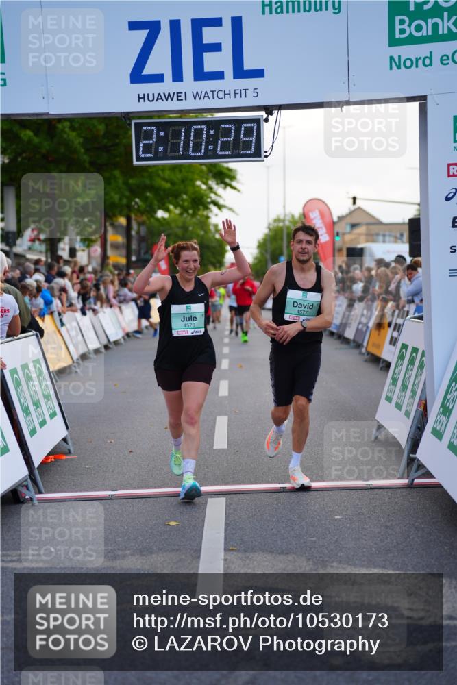20.09.2026 - PSD Bank Halbmarathon LAZAROV Photography http://msf.ph/oto/10530173 20.09.2026 12:10:28 Ziel 1878, 2163, 3391, 3742, 4576, 4577 meine-sportfotos.de