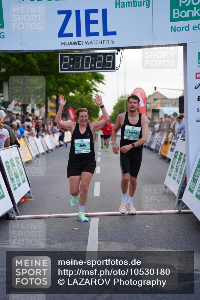 20.09.2026 - PSD Bank Halbmarathon LAZAROV Photography http://msf.ph/oto/10530180 20.09.2026 12:10:28 Ziel 1878, 2163, 3391, 3742, 4576, 4577 meine-sportfotos.de