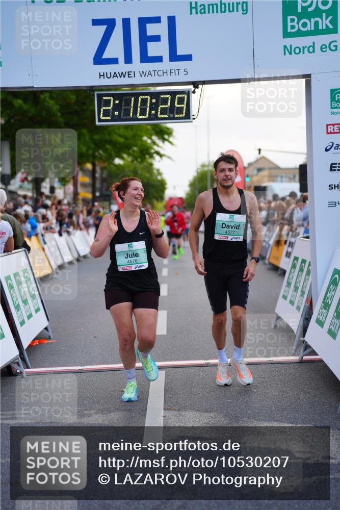 20.09.2026 - PSD Bank Halbmarathon LAZAROV Photography http://msf.ph/oto/10530207 20.09.2026 12:10:29 Ziel 1878, 2163, 3391, 3742, 4576, 4577 meine-sportfotos.de