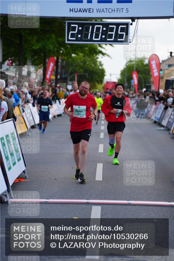 20.09.2026 - PSD Bank Halbmarathon LAZAROV Photography http://msf.ph/oto/10530266 20.09.2026 12:10:35 Ziel 3410, 4316, 4328, 4576, 4577, 4611 meine-sportfotos.de