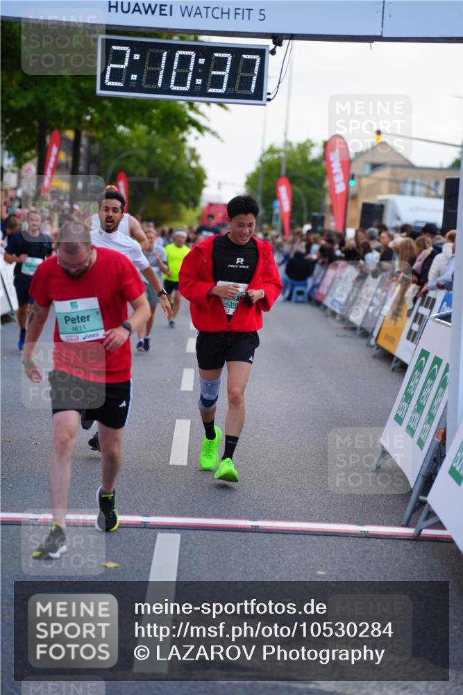 20.09.2026 - PSD Bank Halbmarathon LAZAROV Photography http://msf.ph/oto/10530284 20.09.2026 12:10:36 Ziel 3410, 4316, 4328, 4576, 4577, 4611 meine-sportfotos.de
