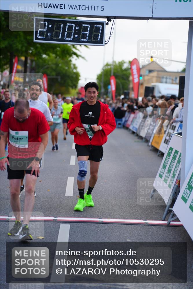 20.09.2026 - PSD Bank Halbmarathon LAZAROV Photography http://msf.ph/oto/10530295 20.09.2026 12:10:36 Ziel 3410, 4316, 4328, 4576, 4577, 4611 meine-sportfotos.de
