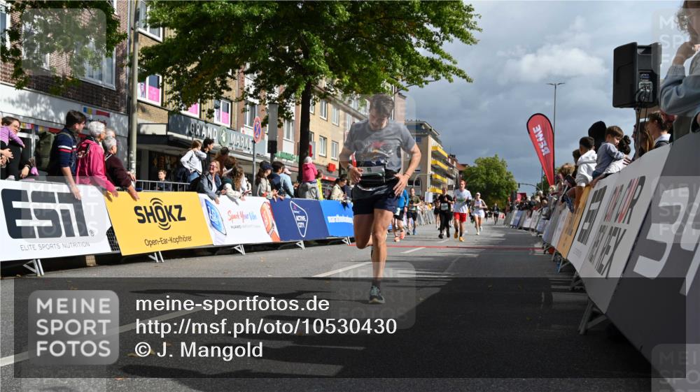 20.09.2026 - PSD Bank Halbmarathon J. Mangold http://msf.ph/oto/10530430 20.09.2026 12:15:12 Ziel 1069, 1516, 1529, 2288, 2303, 2348, 2761, 2800, 2831, 2861, 3031, 3118, 3553, 3568, 4677 meine-sportfotos.de