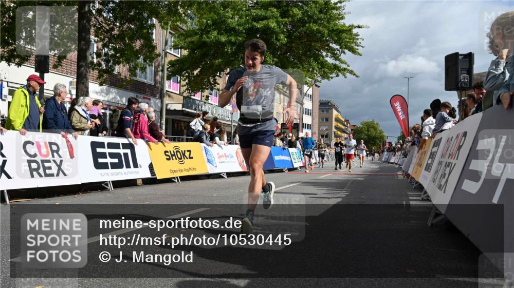 20.09.2026 - PSD Bank Halbmarathon J. Mangold http://msf.ph/oto/10530445 20.09.2026 12:15:12 Ziel 1069, 1516, 1529, 2288, 2303, 2348, 2761, 2800, 2831, 2861, 3031, 3118, 3553, 3568, 4677 meine-sportfotos.de
