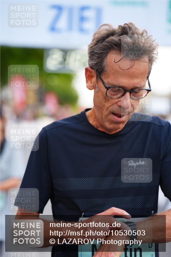 20.09.2026 - PSD Bank Halbmarathon LAZAROV Photography http://msf.ph/oto/10530503 20.09.2026 12:10:51 Ziel 1037, 1303, 2072, 3122, 3472, 3829, 4024, 4083, 4186, 4530, 4701 meine-sportfotos.de