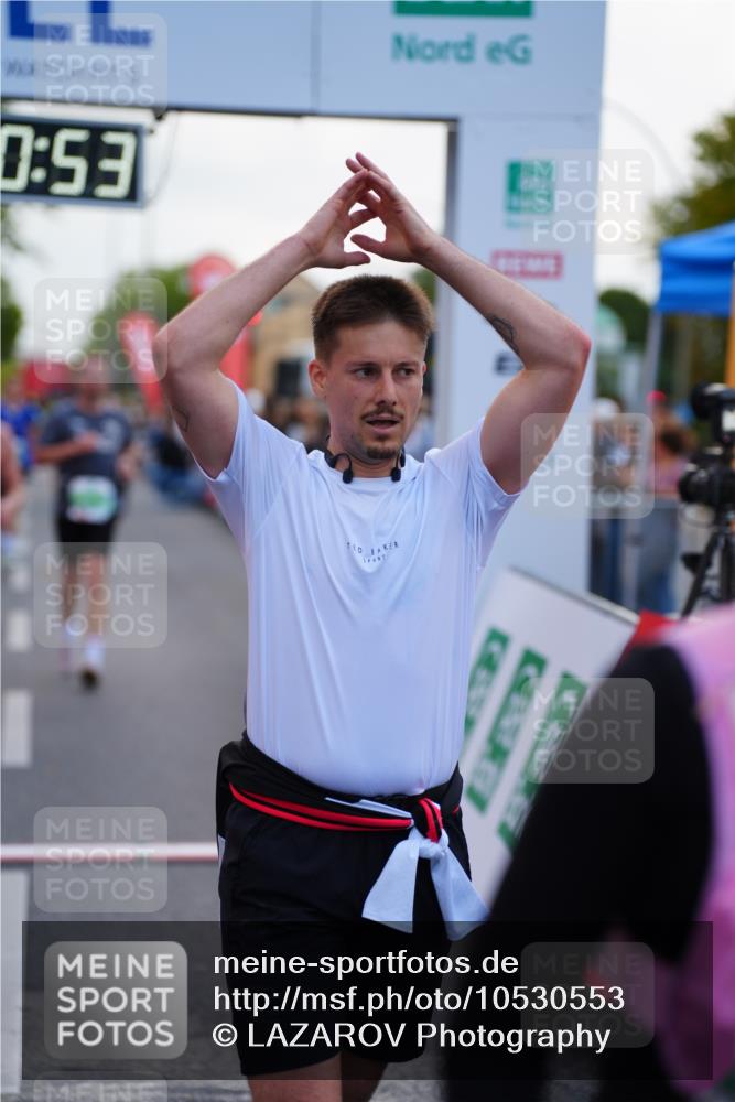20.09.2026 - PSD Bank Halbmarathon LAZAROV Photography http://msf.ph/oto/10530553 20.09.2026 12:10:52 Ziel 1037, 1569, 2072, 3122, 3472, 3475, 3829, 4024, 4083, 4186, 4530, 4701 meine-sportfotos.de