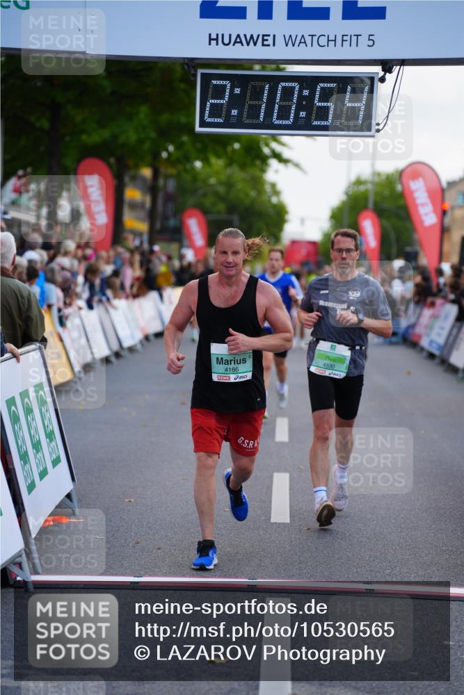 20.09.2026 - PSD Bank Halbmarathon LAZAROV Photography http://msf.ph/oto/10530565 20.09.2026 12:10:53 Ziel 1569, 2072, 3122, 3472, 3475, 3829, 4024, 4083, 4186, 4530, 4701 meine-sportfotos.de