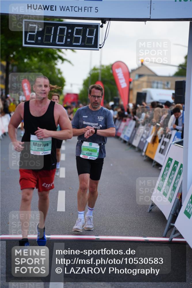20.09.2026 - PSD Bank Halbmarathon LAZAROV Photography http://msf.ph/oto/10530583 20.09.2026 12:10:54 Ziel 1569, 2072, 3122, 3475, 3829, 4024, 4083, 4186, 4530, 4701 meine-sportfotos.de