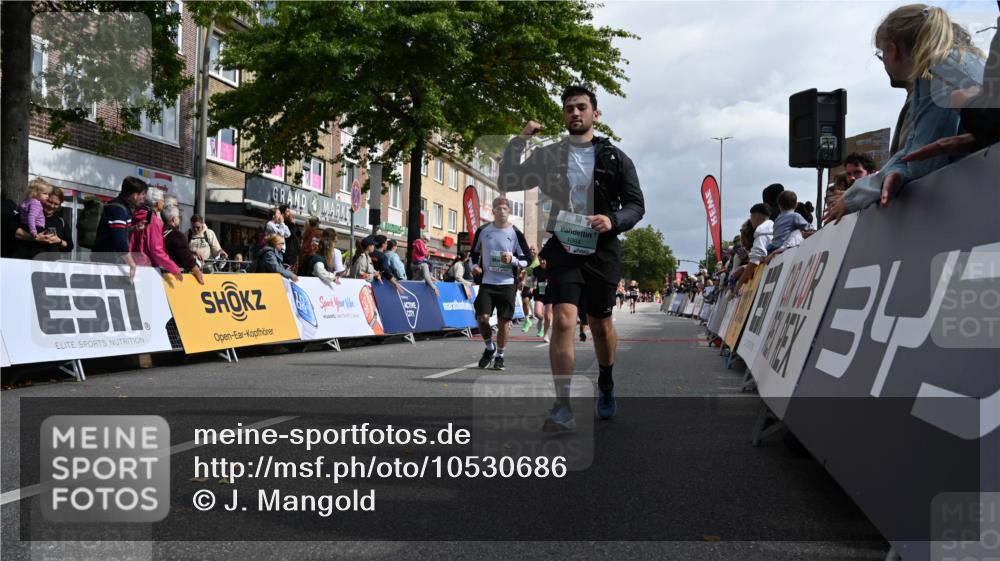 20.09.2026 - PSD Bank Halbmarathon J. Mangold http://msf.ph/oto/10530686 20.09.2026 12:15:32 Ziel 1084, 1132, 1357, 2315, 2316, 2576, 3010, 3011, 3101, 3202, 3367 meine-sportfotos.de