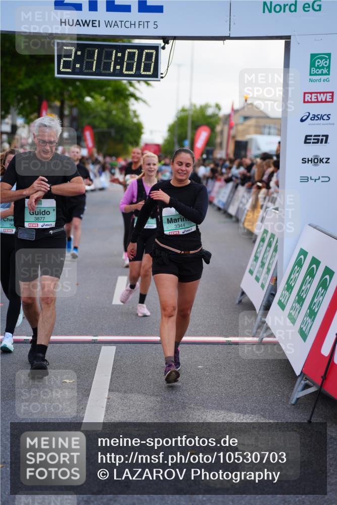 20.09.2026 - PSD Bank Halbmarathon LAZAROV Photography http://msf.ph/oto/10530703 20.09.2026 12:11:00 Ziel 1569, 1756, 2335, 2359, 3344, 3396, 3475, 3680, 3877, 4186, 4530 meine-sportfotos.de