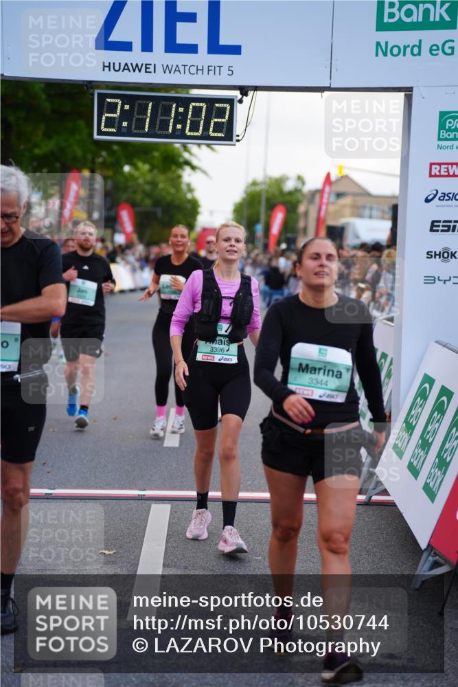 20.09.2026 - PSD Bank Halbmarathon LAZAROV Photography http://msf.ph/oto/10530744 20.09.2026 12:11:01 Ziel 1569, 1756, 2335, 2359, 3344, 3396, 3405, 3475, 3680, 3877, 4186, 4530 meine-sportfotos.de