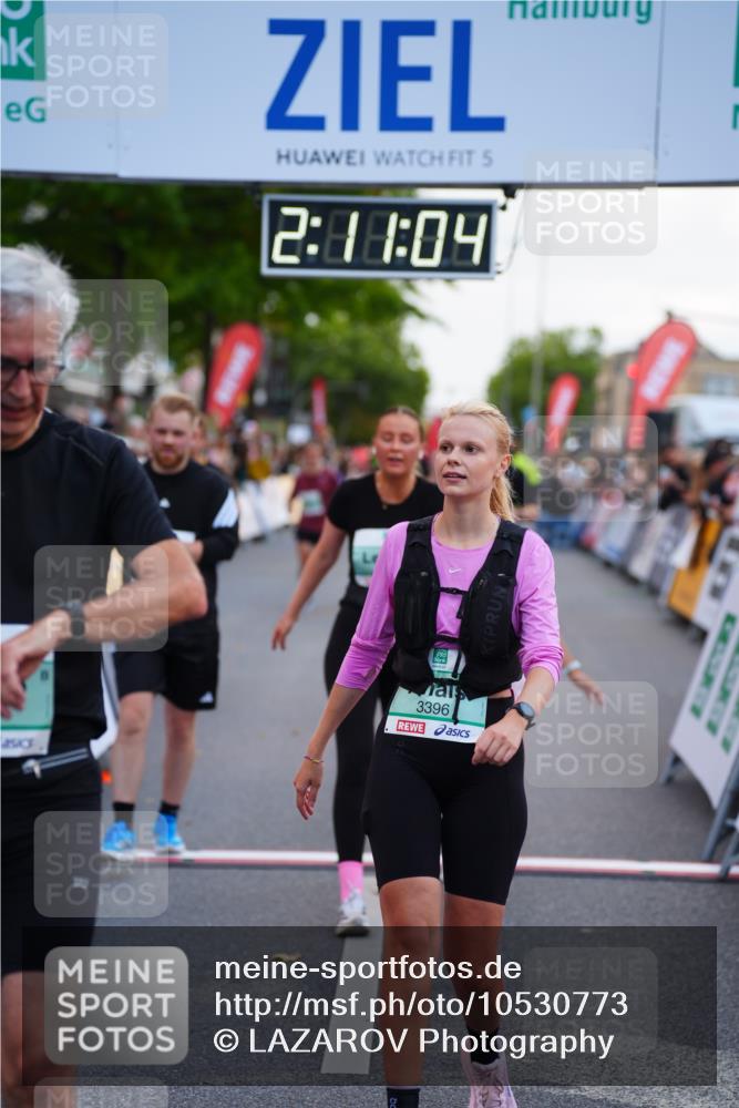 20.09.2026 - PSD Bank Halbmarathon LAZAROV Photography http://msf.ph/oto/10530773 20.09.2026 12:11:03 Ziel 1569, 1756, 2335, 2359, 2610, 3344, 3396, 3405, 3475, 3680, 3752, 3877, 4401, 4402 meine-sportfotos.de