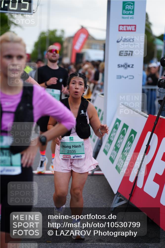 20.09.2026 - PSD Bank Halbmarathon LAZAROV Photography http://msf.ph/oto/10530799 20.09.2026 12:11:05 Ziel 1756, 2335, 2359, 2602, 2610, 3344, 3396, 3405, 3680, 3752, 3877, 4401, 4402 meine-sportfotos.de