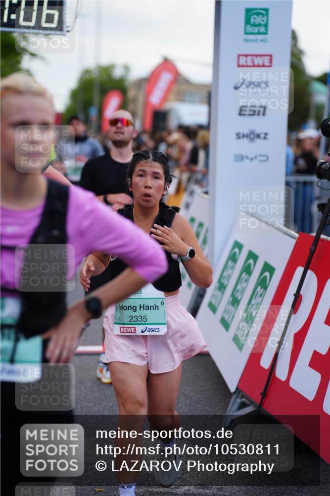 20.09.2026 - PSD Bank Halbmarathon LAZAROV Photography http://msf.ph/oto/10530811 20.09.2026 12:11:05 Ziel 1756, 2335, 2359, 2602, 2610, 3344, 3396, 3405, 3680, 3752, 3877, 4401, 4402 meine-sportfotos.de