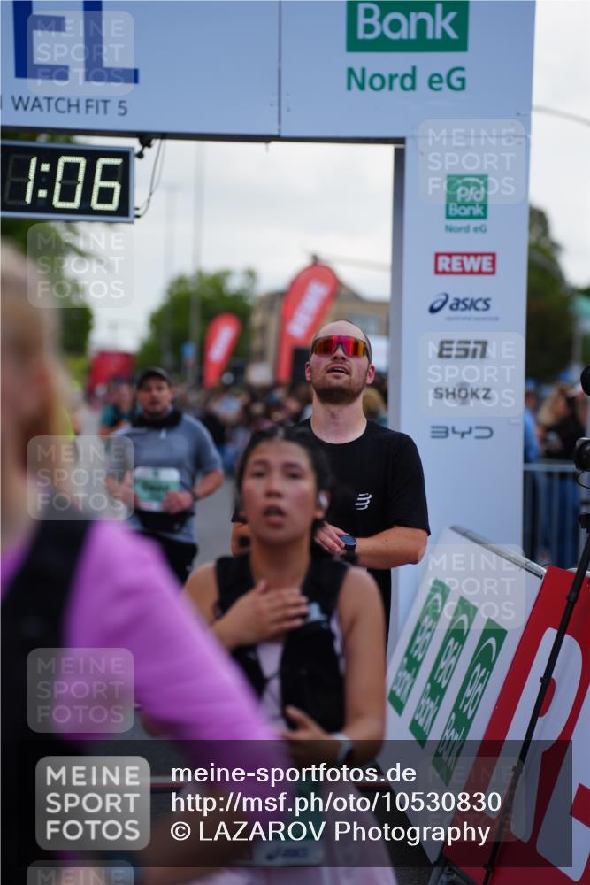 20.09.2026 - PSD Bank Halbmarathon LAZAROV Photography http://msf.ph/oto/10530830 20.09.2026 12:11:06 Ziel 1752, 1756, 2335, 2359, 2602, 2610, 3344, 3396, 3405, 3680, 3752, 3877, 4401, 4402 meine-sportfotos.de