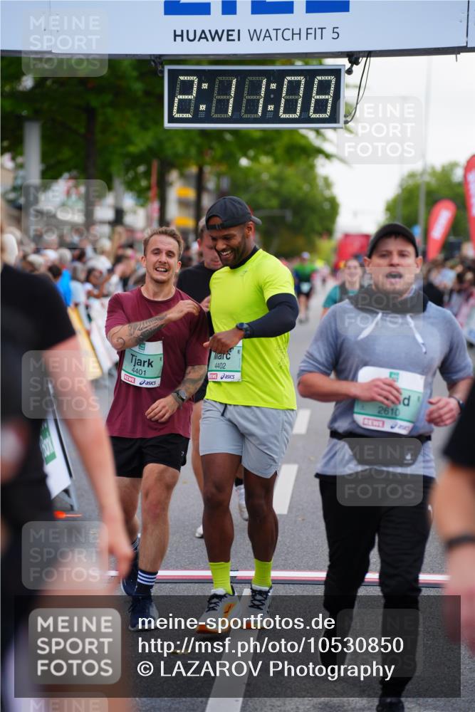 20.09.2026 - PSD Bank Halbmarathon LAZAROV Photography http://msf.ph/oto/10530850 20.09.2026 12:11:08 Ziel 1752, 1756, 2335, 2359, 2602, 2610, 3396, 3405, 3680, 3752, 4401, 4402 meine-sportfotos.de