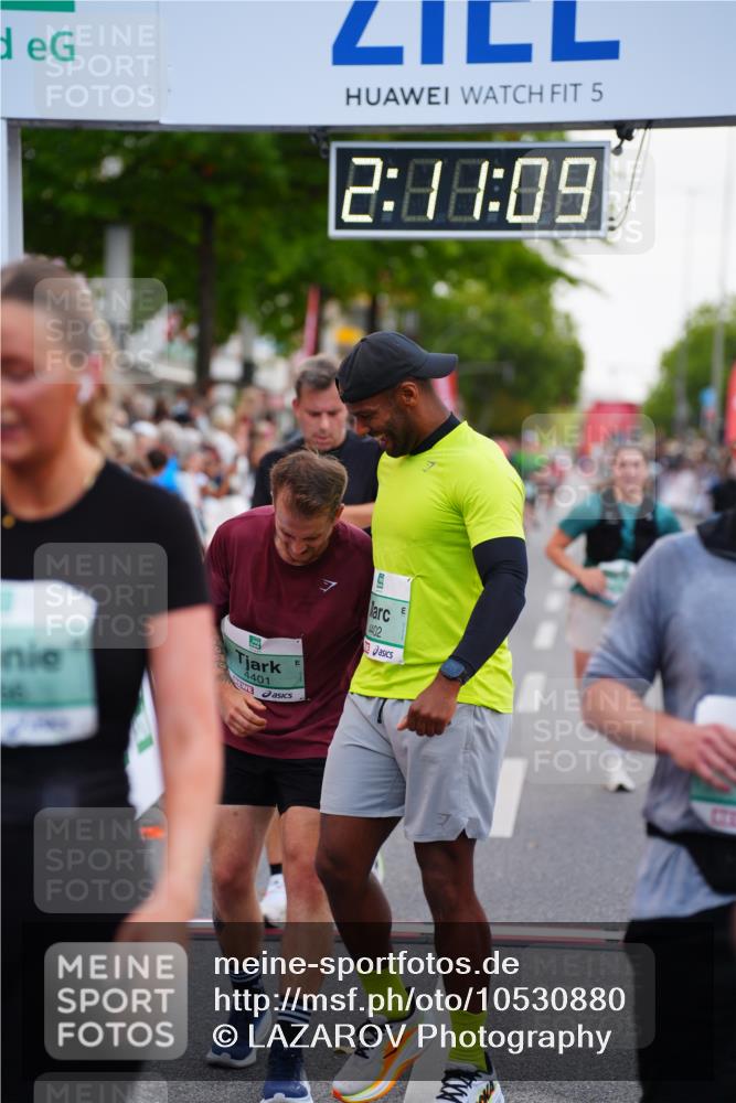20.09.2026 - PSD Bank Halbmarathon LAZAROV Photography http://msf.ph/oto/10530880 20.09.2026 12:11:09 Ziel 1752, 1756, 2335, 2359, 2602, 2610, 3396, 3405, 3752, 4401, 4402 meine-sportfotos.de