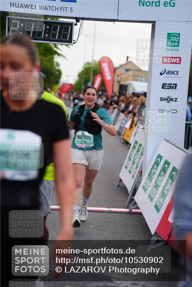 20.09.2026 - PSD Bank Halbmarathon LAZAROV Photography http://msf.ph/oto/10530902 20.09.2026 12:11:10 Ziel 1752, 1756, 2335, 2359, 2602, 2610, 3405, 3752, 4401, 4402 meine-sportfotos.de