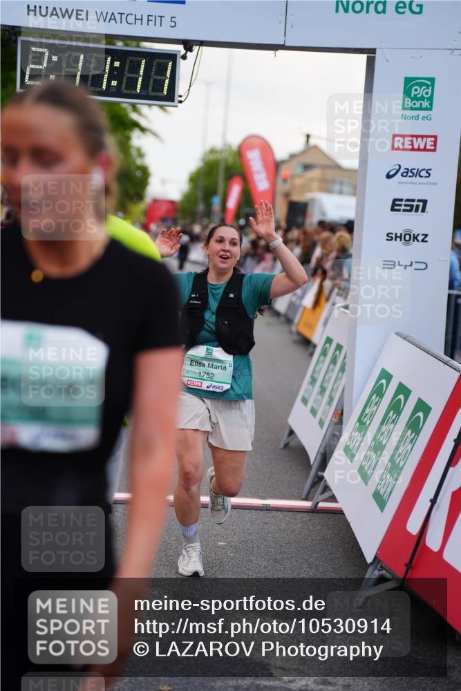 20.09.2026 - PSD Bank Halbmarathon LAZAROV Photography http://msf.ph/oto/10530914 20.09.2026 12:11:11 Ziel 1752, 1756, 2335, 2359, 2602, 2610, 3405, 3752, 4401, 4402 meine-sportfotos.de