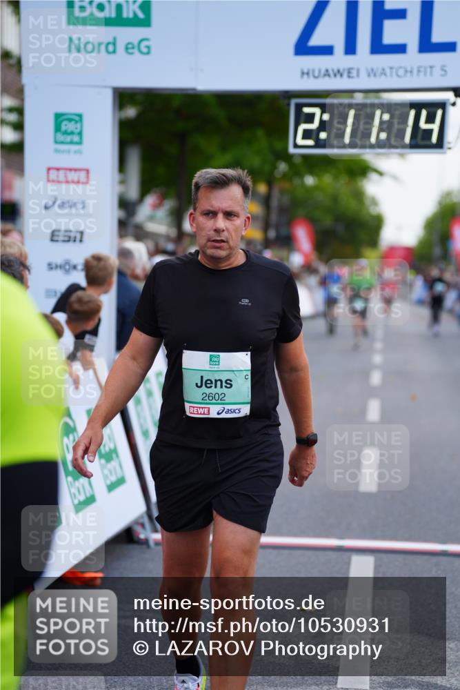 20.09.2026 - PSD Bank Halbmarathon LAZAROV Photography http://msf.ph/oto/10530931 20.09.2026 12:11:13 Ziel 1752, 2602, 2610, 3405, 3752, 4401, 4402 meine-sportfotos.de