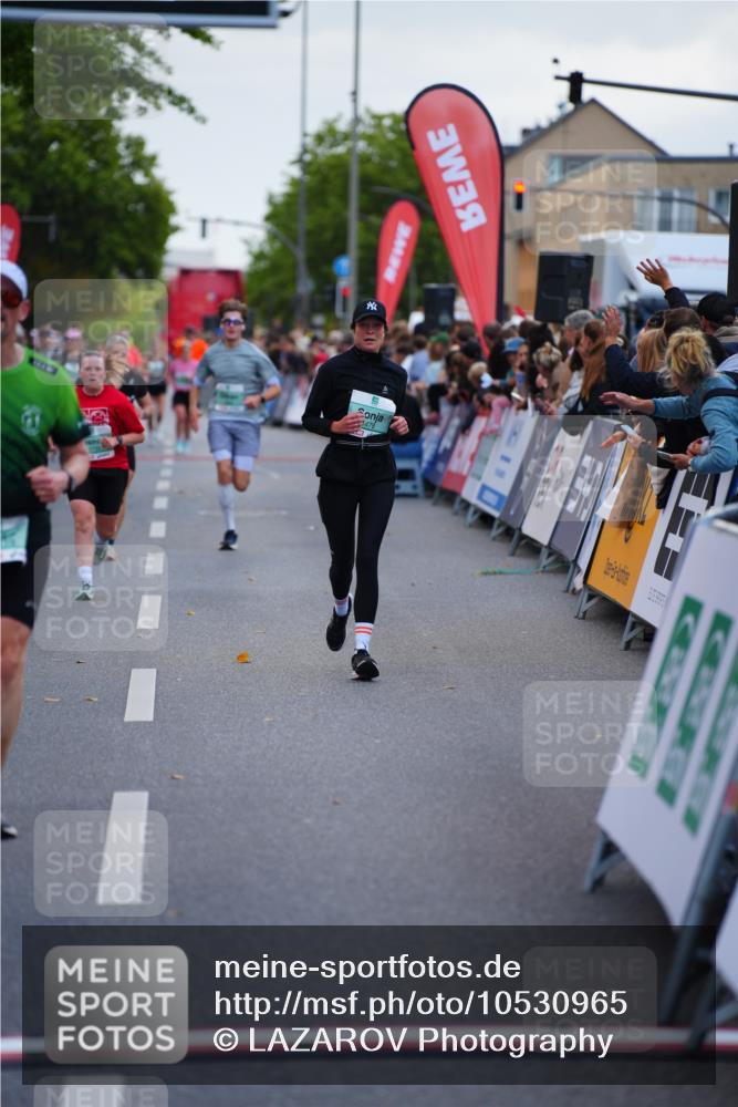 20.09.2026 - PSD Bank Halbmarathon LAZAROV Photography http://msf.ph/oto/10530965 20.09.2026 12:11:20 Ziel 1478, 2719, 3814 meine-sportfotos.de