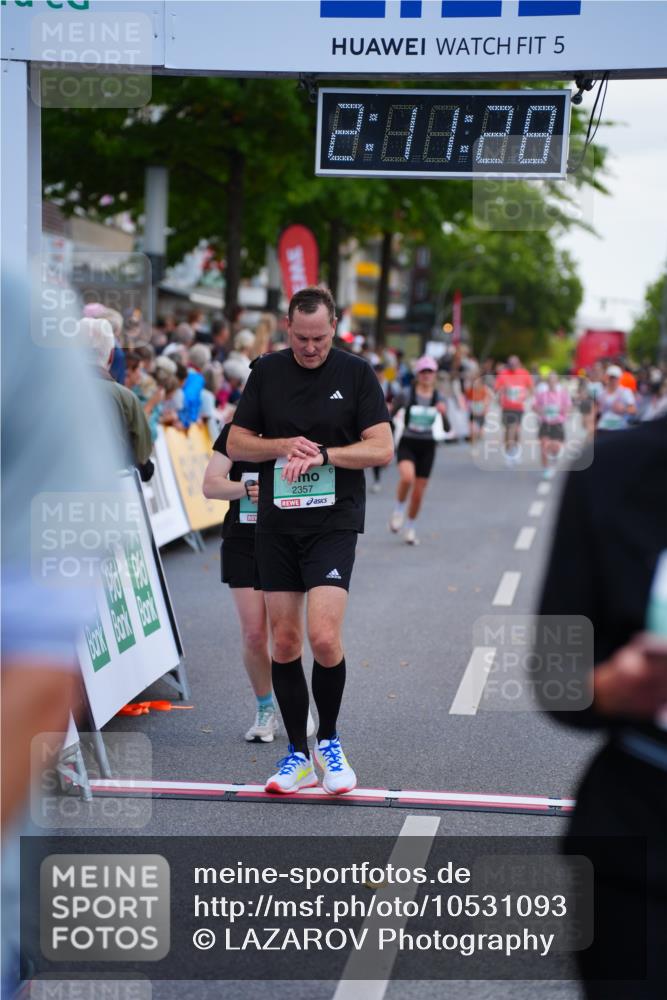 20.09.2026 - PSD Bank Halbmarathon LAZAROV Photography http://msf.ph/oto/10531093 20.09.2026 12:11:27 Ziel 1267, 1478, 2357, 2368, 2719, 2739, 2893, 3145, 3261, 3814 meine-sportfotos.de