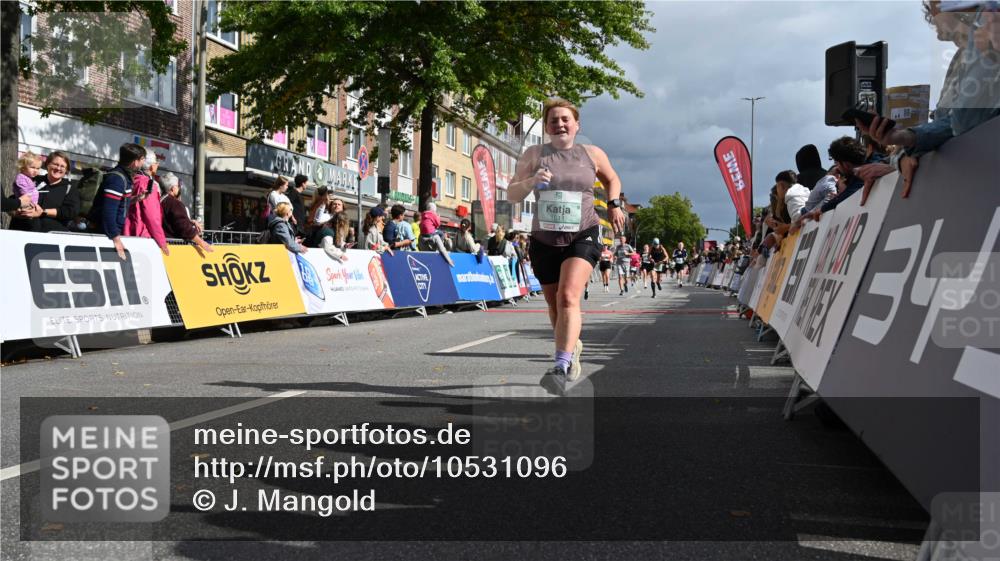 20.09.2026 - PSD Bank Halbmarathon J. Mangold http://msf.ph/oto/10531096 20.09.2026 12:16:22 Ziel 1611, 1649, 1971, 2070, 2114, 2792, 3318, 3719, 3911, 4090 meine-sportfotos.de