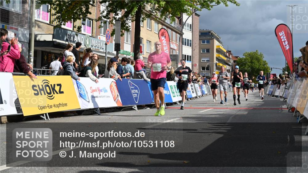 20.09.2026 - PSD Bank Halbmarathon J. Mangold http://msf.ph/oto/10531108 20.09.2026 12:16:24 Ziel 1611, 1649, 1971, 2070, 2114, 2792, 3318, 3719, 3911 meine-sportfotos.de