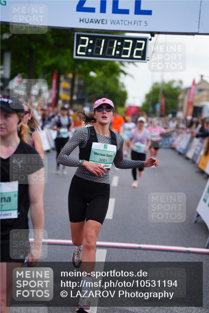 20.09.2026 - PSD Bank Halbmarathon LAZAROV Photography http://msf.ph/oto/10531194 20.09.2026 12:11:31 Ziel 1267, 1478, 2357, 2368, 2739, 2893, 3145, 3172, 3261, 3814, 4452 meine-sportfotos.de