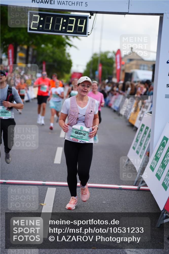 20.09.2026 - PSD Bank Halbmarathon LAZAROV Photography http://msf.ph/oto/10531233 20.09.2026 12:11:34 Ziel 1267, 1579, 2357, 2368, 2475, 3145, 3172, 3261, 3853, 3854, 4452 meine-sportfotos.de